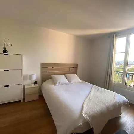 1 Bed Flat Trocadero 16 Apartment Paris